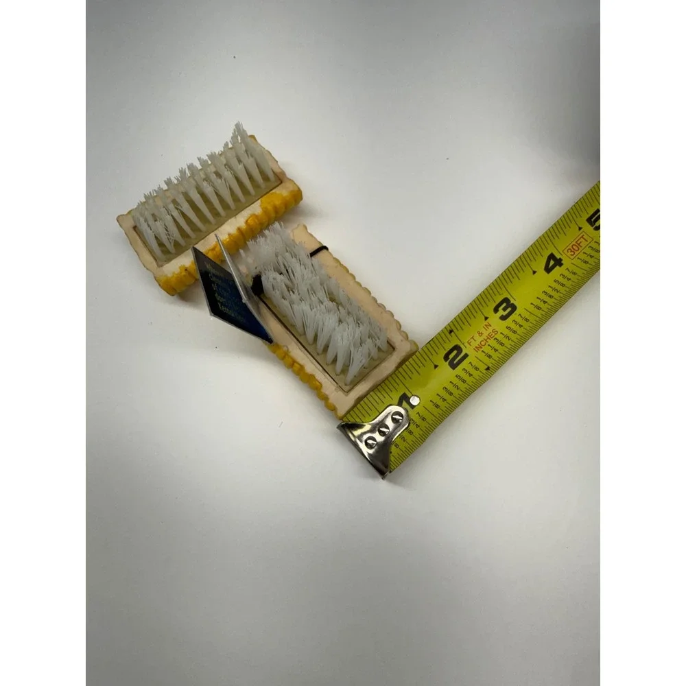 Kernel Klean Corn Brush Set of 2 Novelty Vegetable Scrubbers Yellow Cob Design